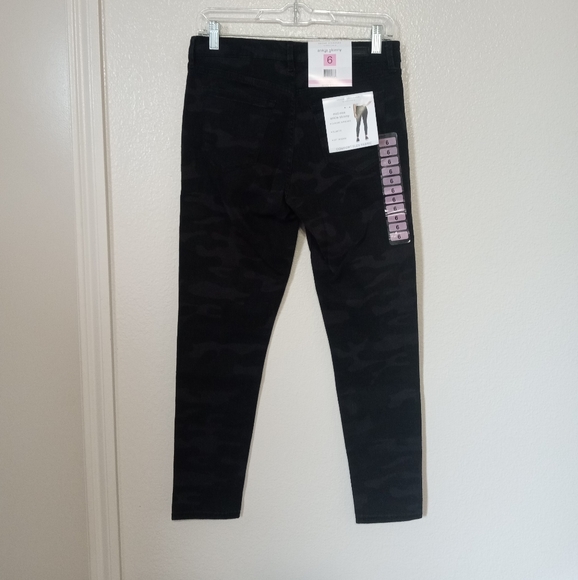 Social Standard By Sanctuary Black Camo Ankle Skinny Jeans NWT mid Rise - Picture 2 of 8